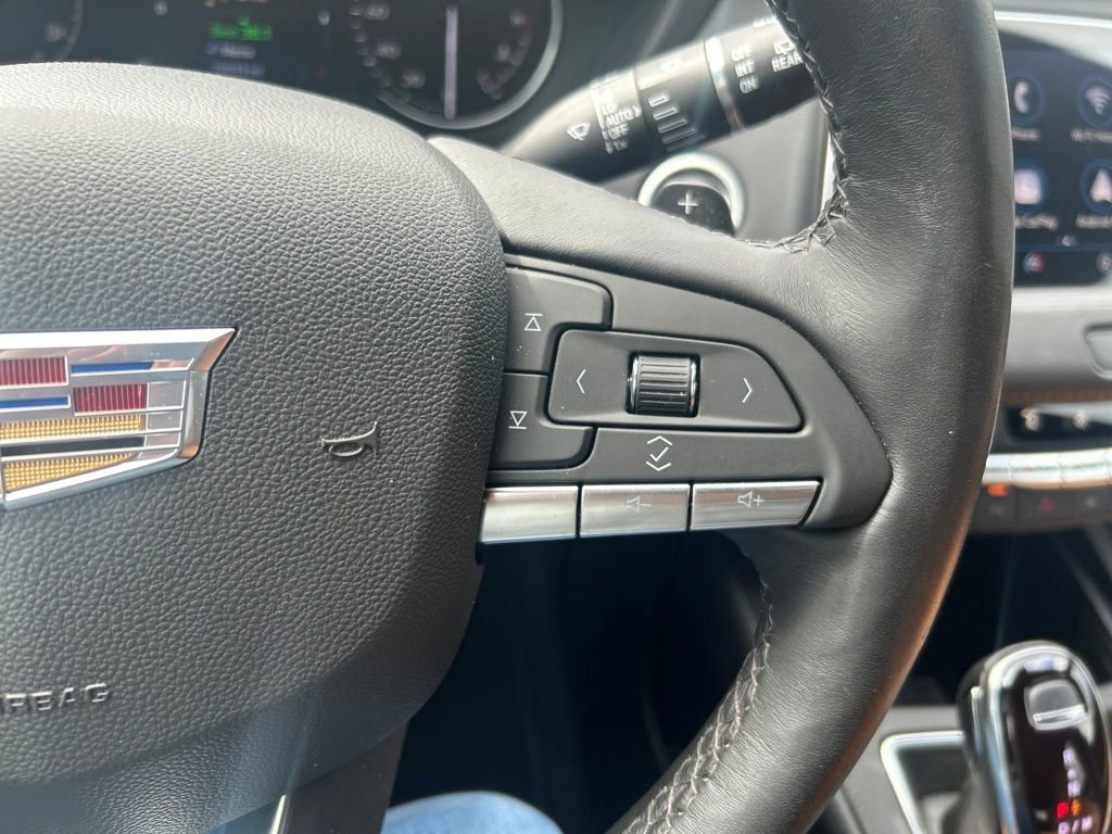 Certified 2023 Cadillac XT4 Premium Luxury image 27