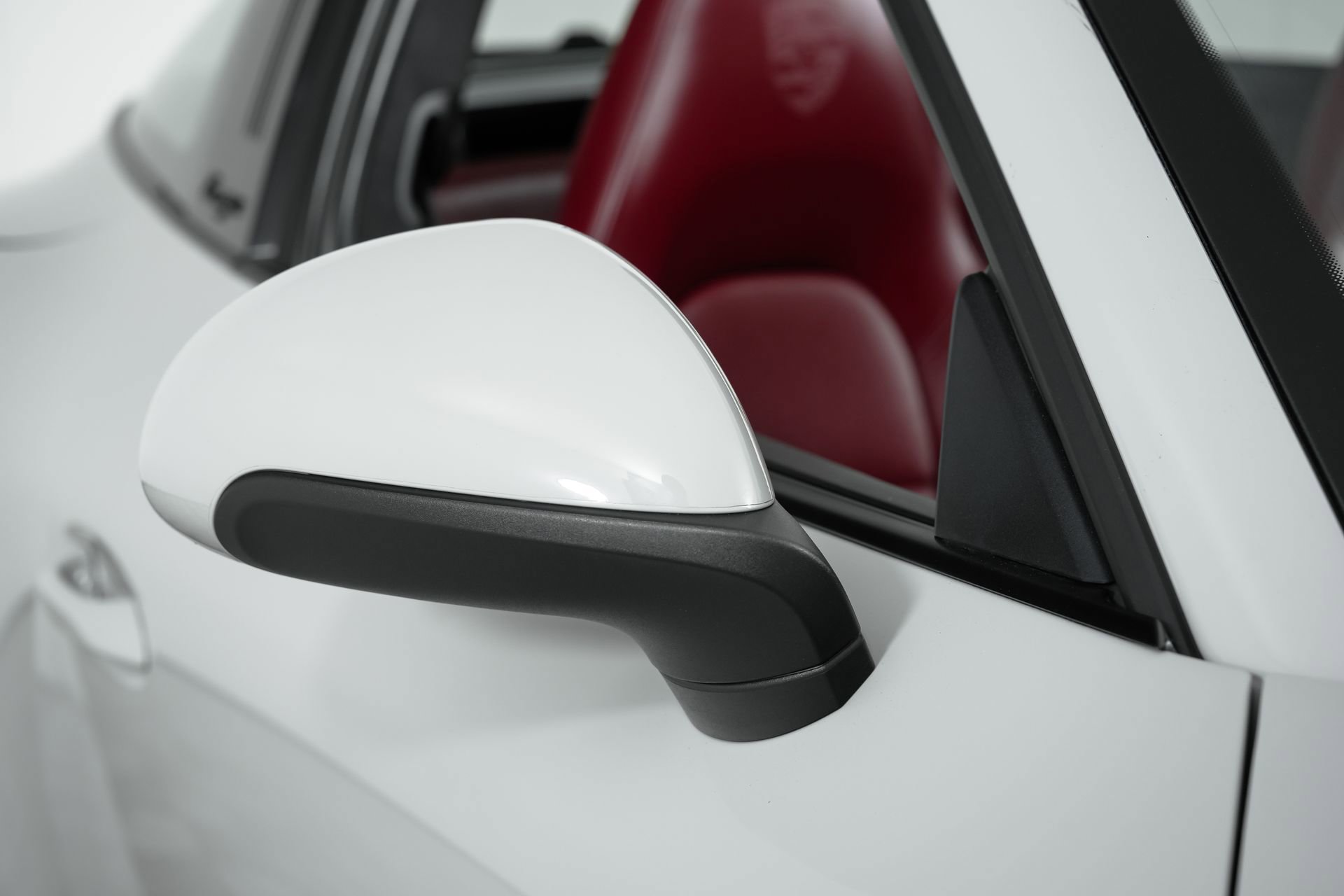 Used 2018 Porsche 911 Targa 4 GTS image 46