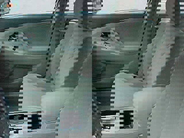 Used 2009 Toyota Camry LE image 18