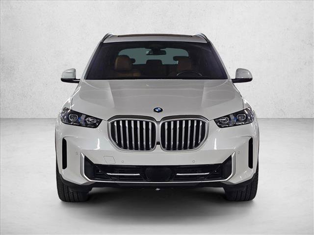 Certified 2024 BMW X5 sDrive40i w/ Premium Package RWD image 2