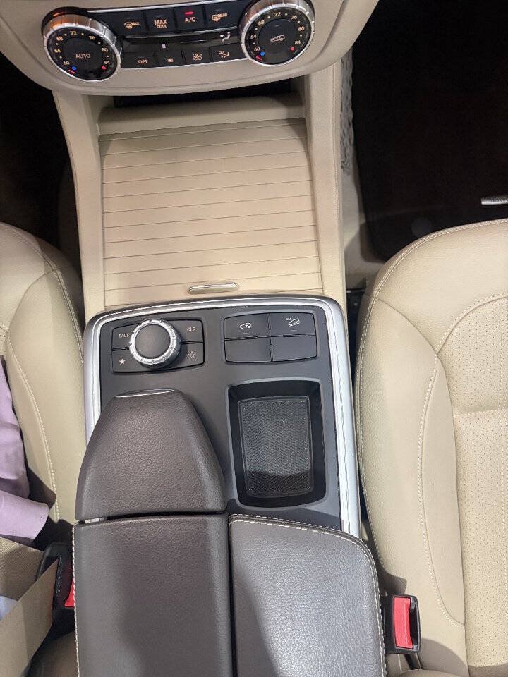 Used 2016 Mercedes-Benz GL 450 4MATIC image 17