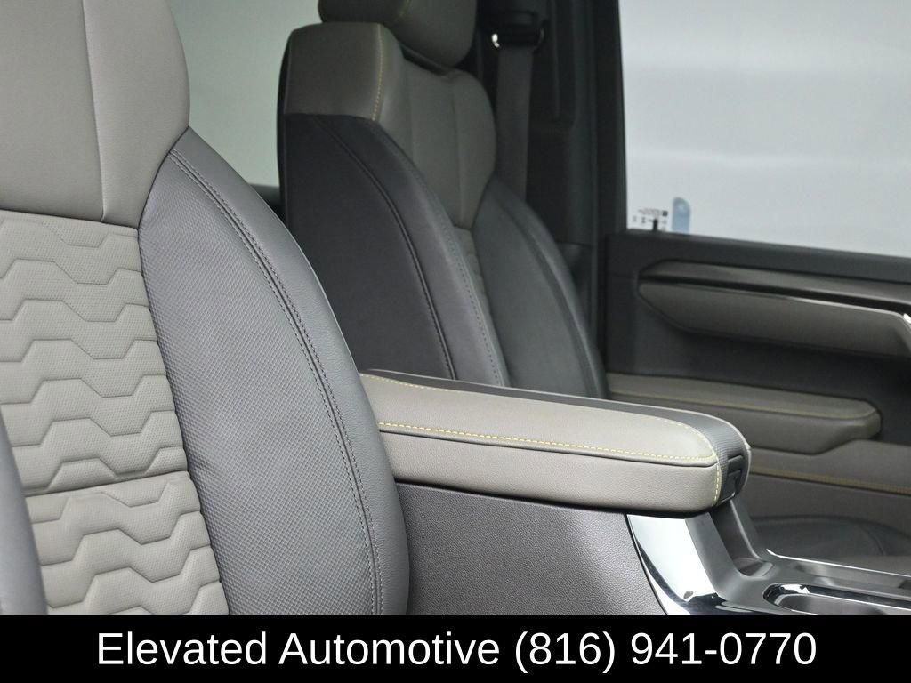 Used 2025 Chevrolet Silverado 1500 ZR2 w/ Technology Package image 8