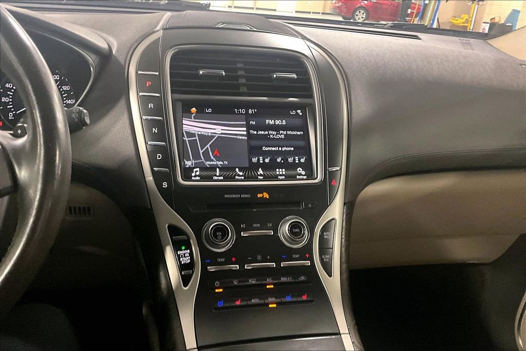 Used 2017 Lincoln MKX Reserve w/ Lincoln MKX Climate Package FWD image 23