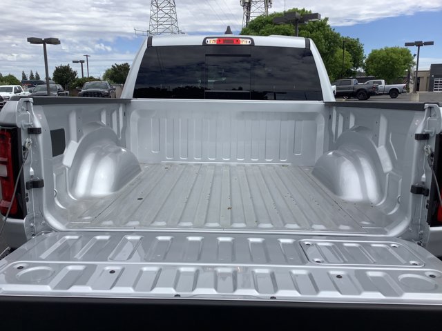 New 2026 RAM 1500 Laramie w/ Night Edition AWD/4WD image 33