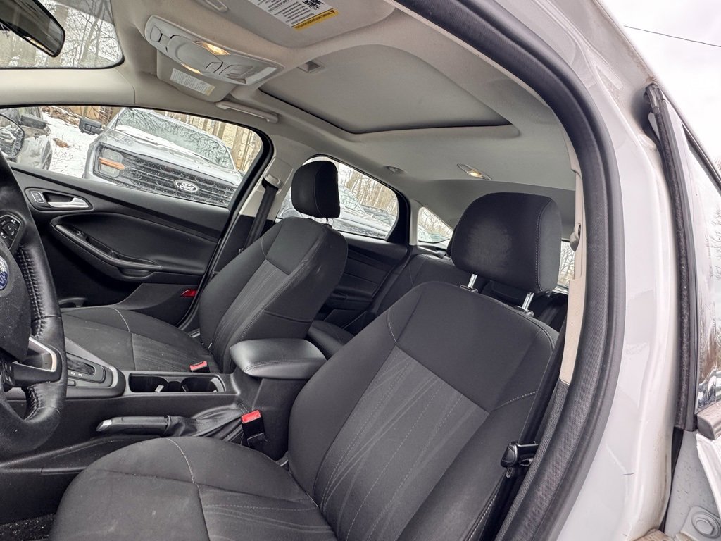 Certified 2017 Ford Focus SEL w/ Cold Weather Package image 9