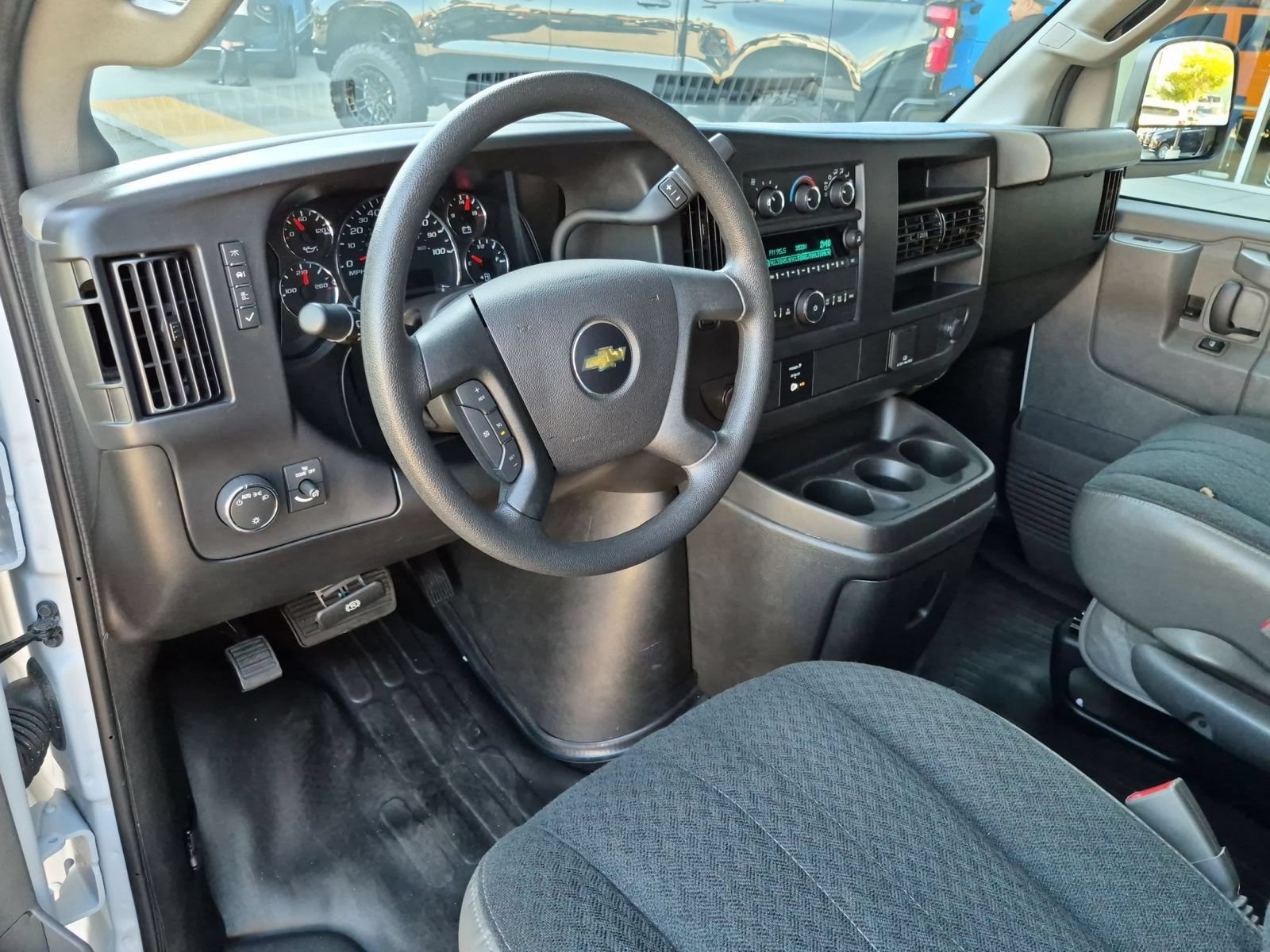 Used 2025 Chevrolet Express 2500 w/ Driver Convenience Package RWD image 12