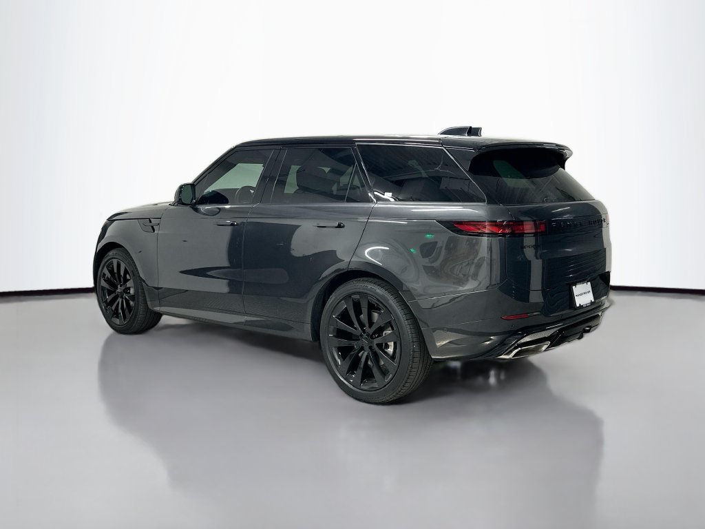 Used 2026 Land Rover Range Rover Sport Dynamic SE AWD/4WD image 3