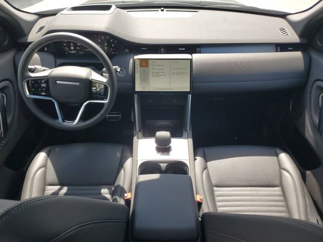 Certified 2025 Land Rover Discovery Sport Dynamic SE image 17