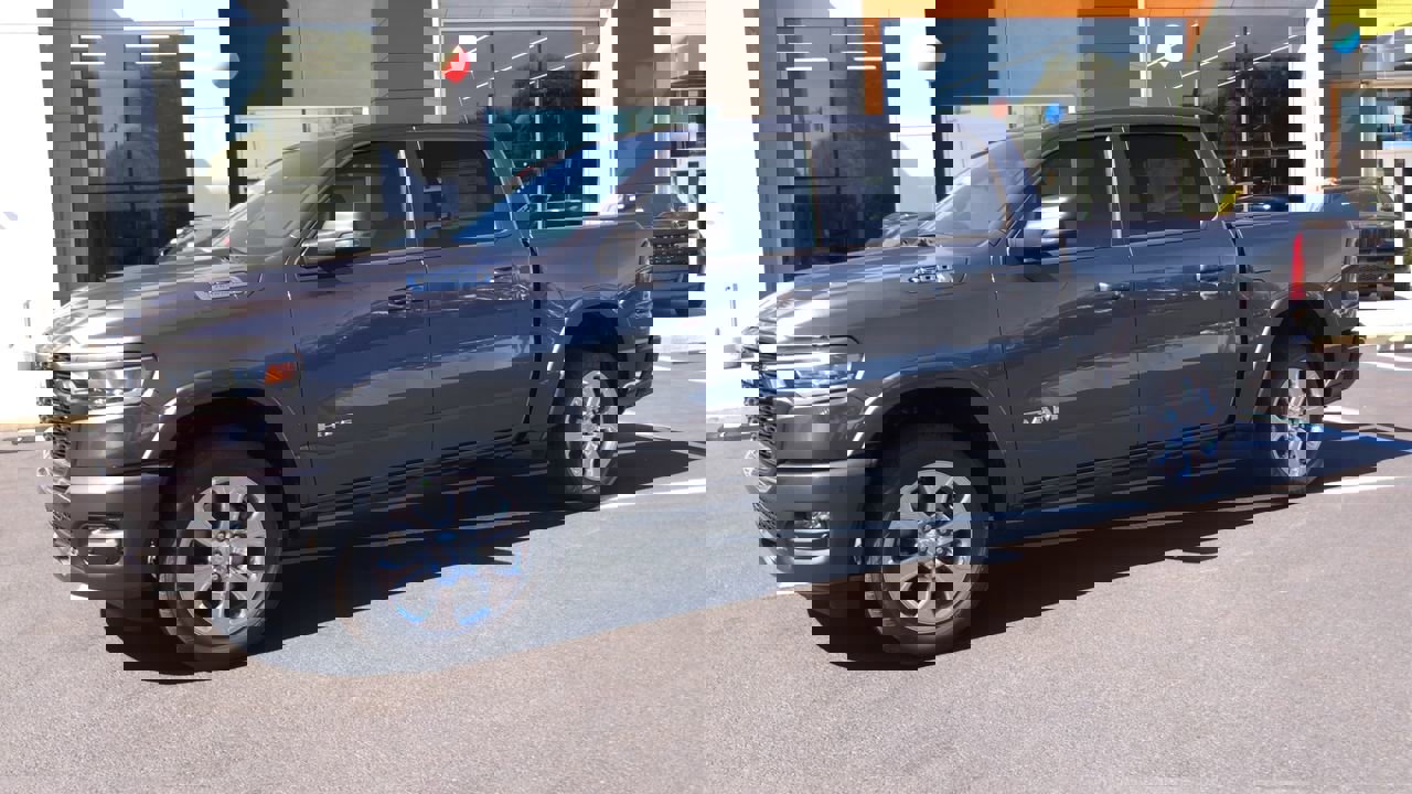 New 2026 RAM 1500 4x4 Crew Cab image 4