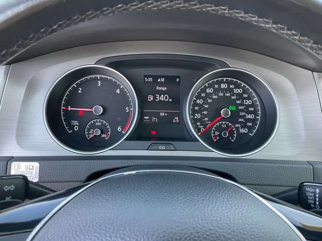 Used 2015 Volkswagen Golf TDI S FWD image 10