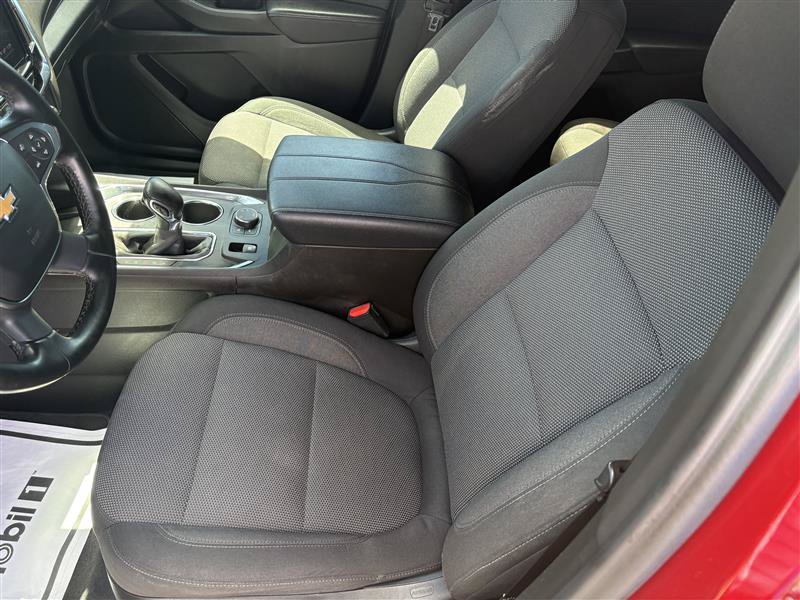 Used 2023 Chevrolet Traverse LT AWD/4WD image 7