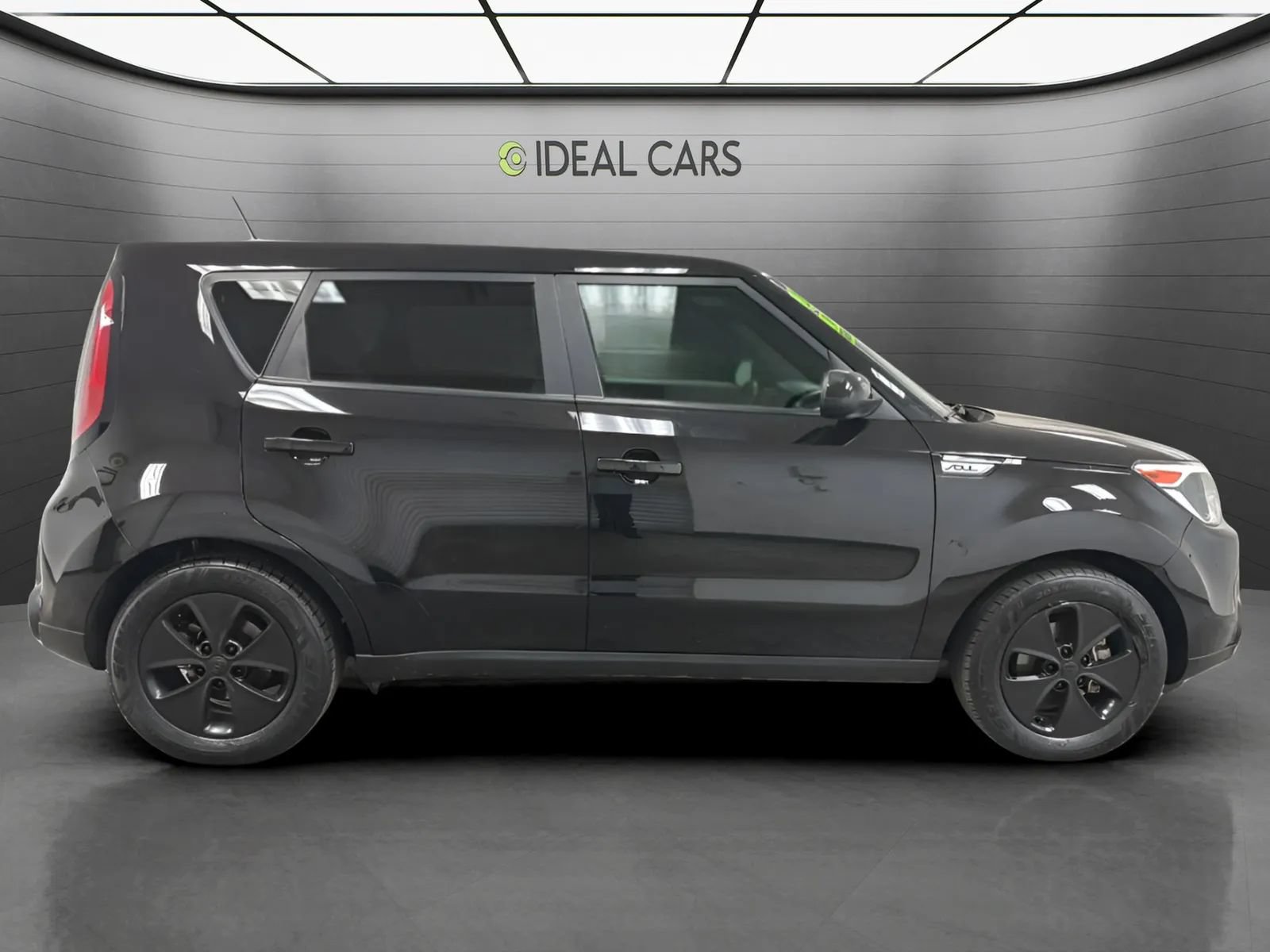 Used 2016 Kia Soul FWD image 4