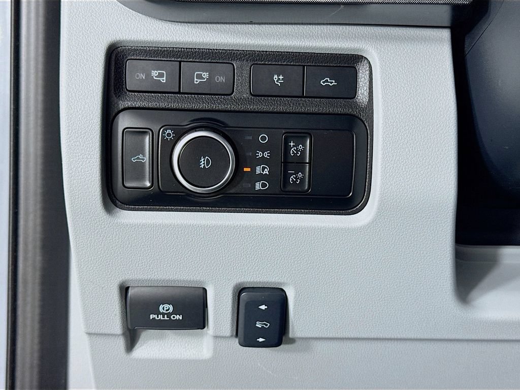 Used 2024 Ford F450 Limited w/ FX4 Off-Road Package AWD/4WD image 21
