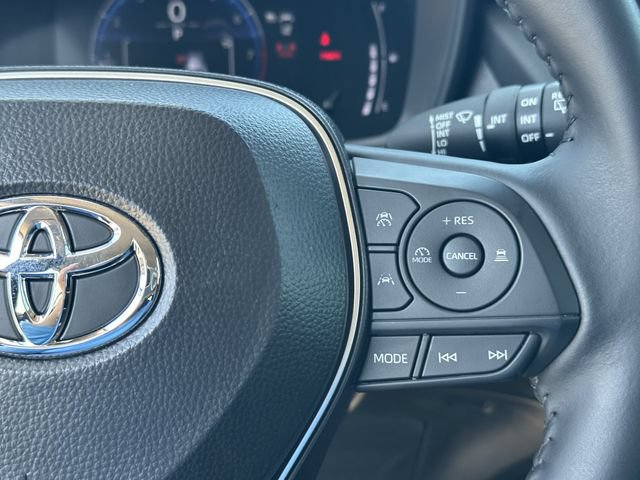 Certified 2026 Toyota Corolla Cross LE FWD image 14