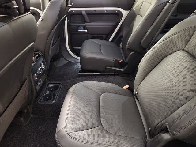 Used 2026 Land Rover Defender 130 S image 29