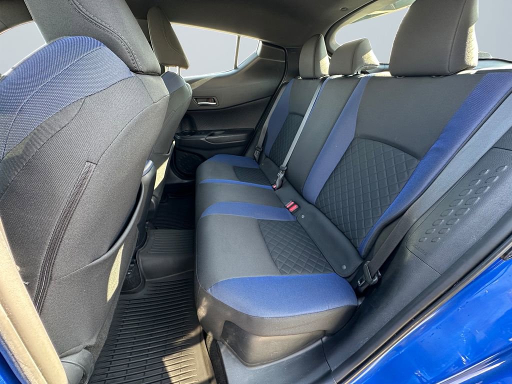 Used 2020 Toyota C-HR XLE image 13