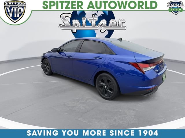 Used 2023 Hyundai Elantra SEL w/ Cargo Package FWD image 10