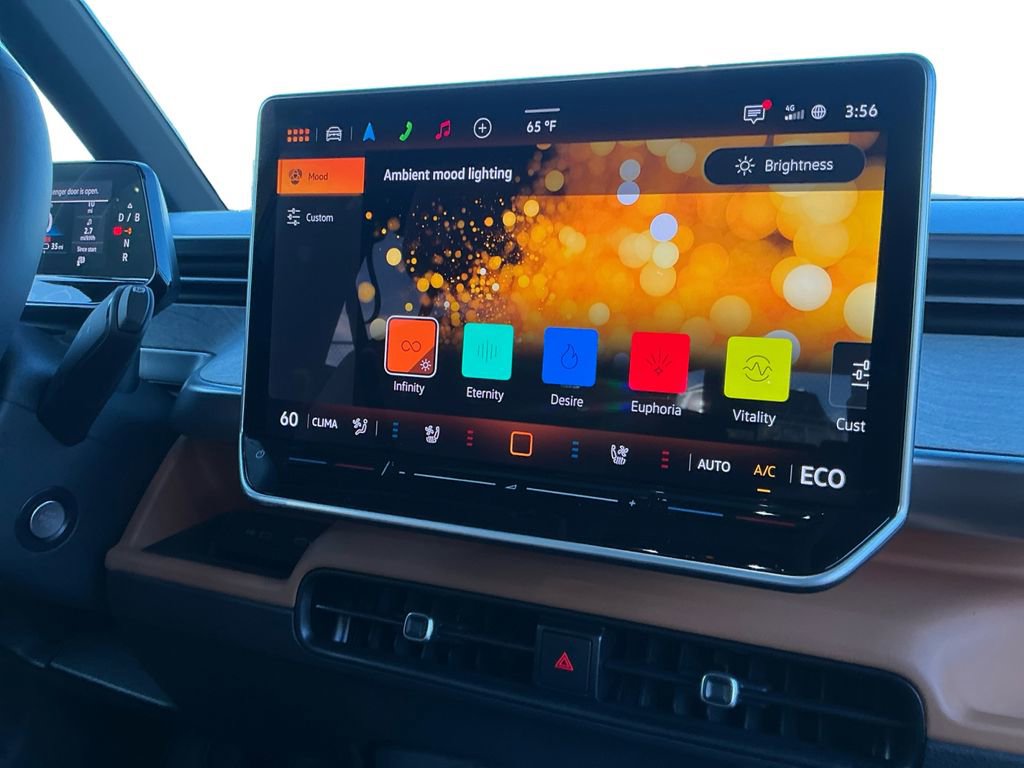 New 2025 Volkswagen ID. Buzz Pro S Plus image 24