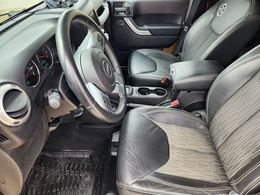 Used 2015 Jeep Wrangler Unlimited Sport image 10