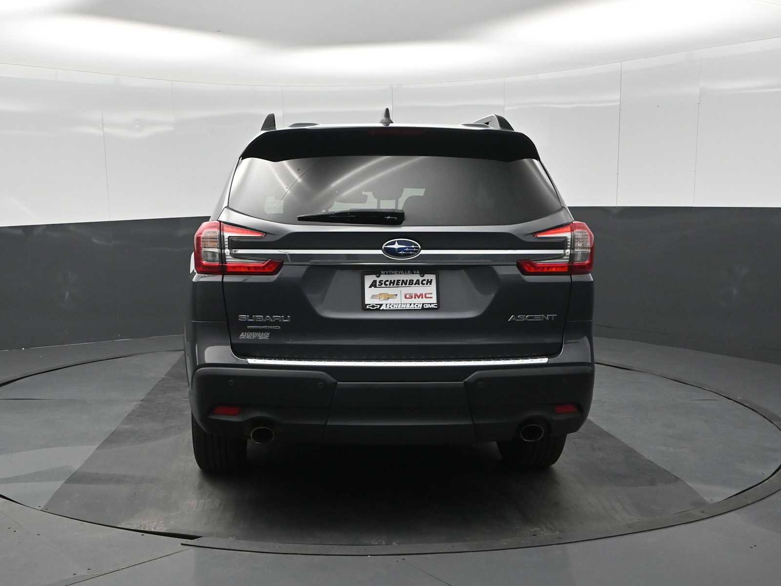 Used 2023 Subaru Ascent Premium w/ Convenience Package image 8