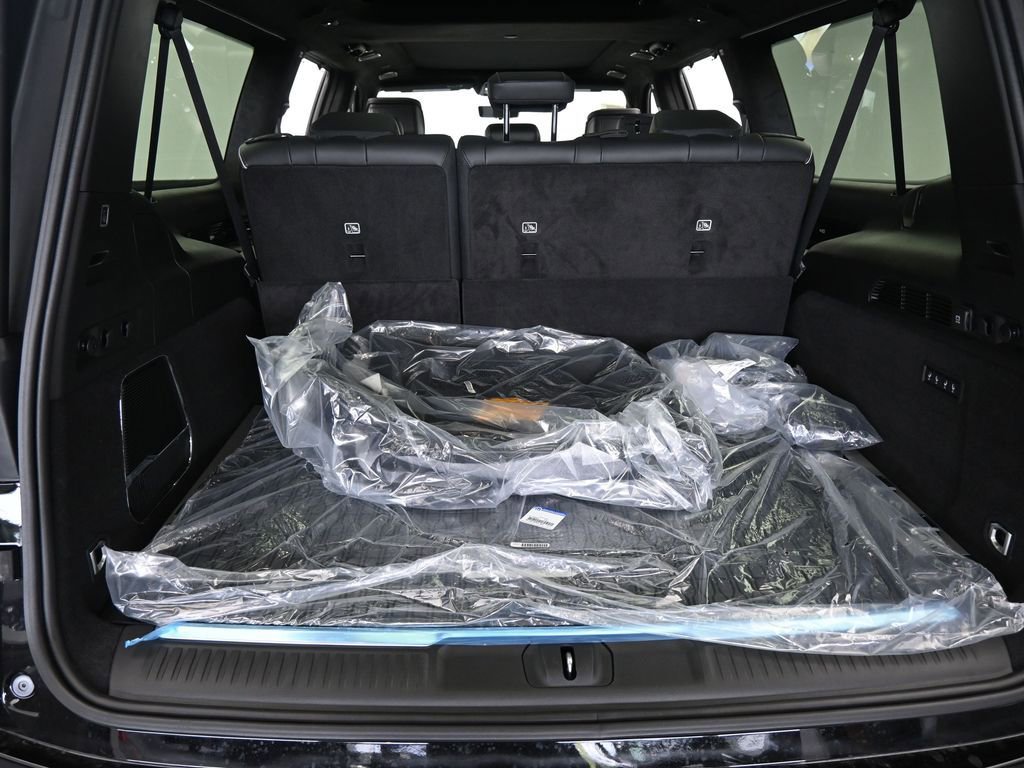 Used 2024 Jeep Grand Wagoneer L Series II w/ Quick Order Packagew 28T image 27