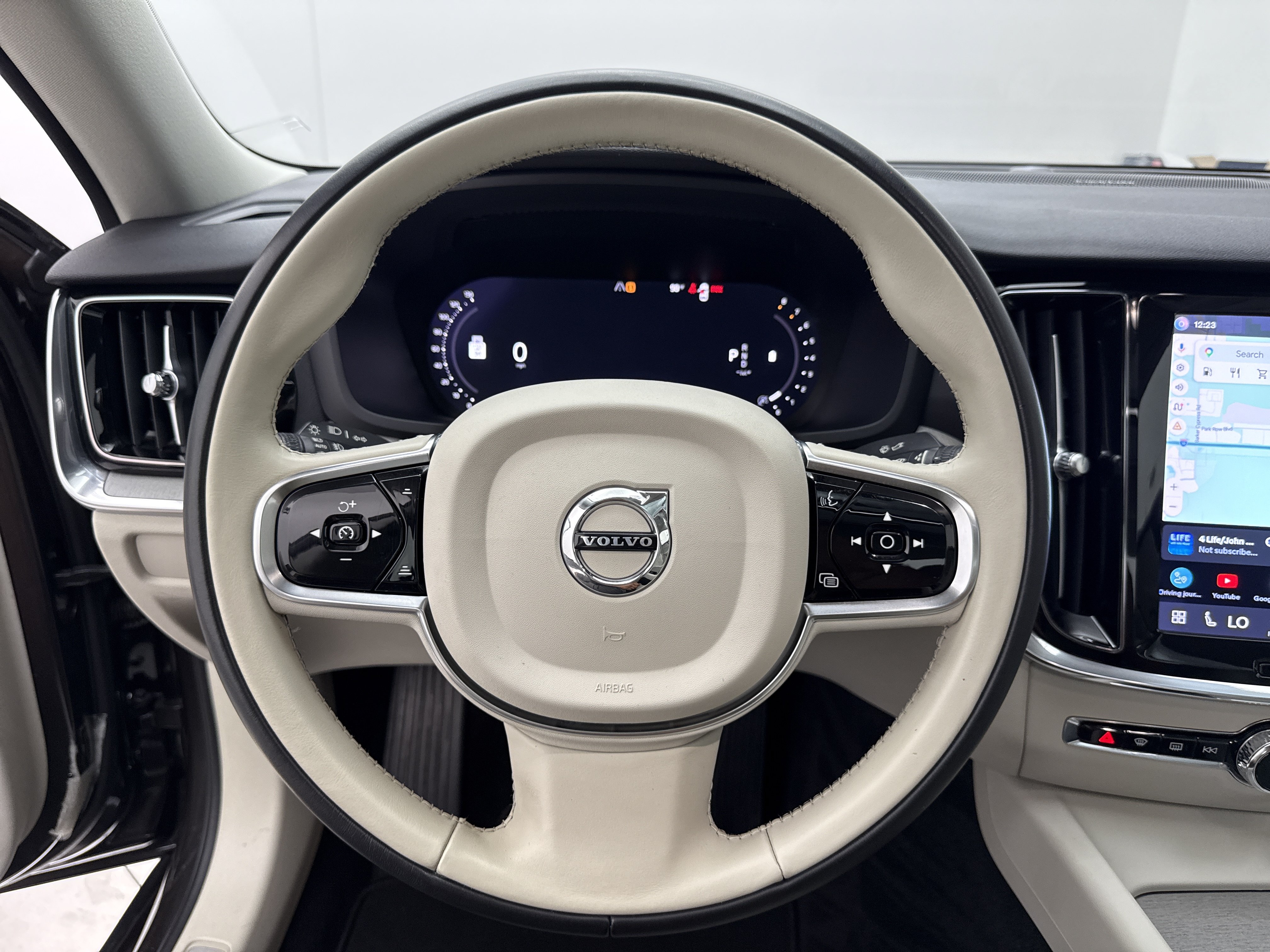 Used 2024 Volvo S60 B5 Plus AWD/4WD image 11
