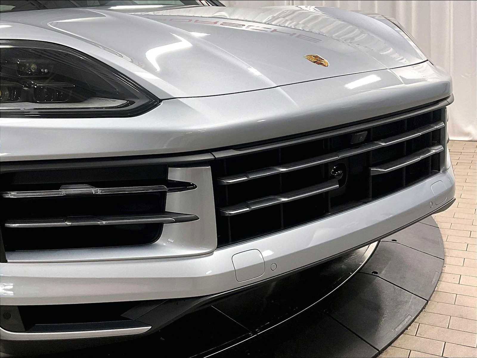 New 2026 Porsche Cayenne E-Hybrid image 32