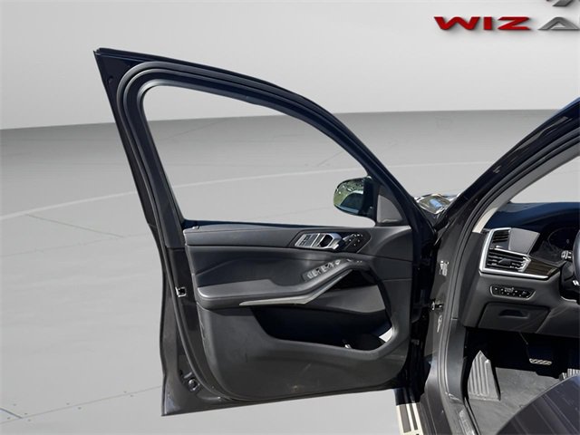 Used 2020 BMW X7 xDrive40i w/ Executive Package image 13