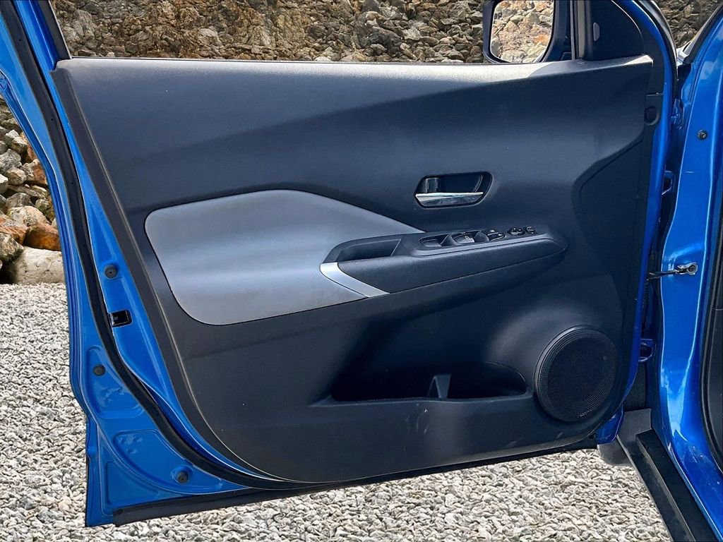 Used 2023 Nissan Kicks SR w/ SR Premium Package image 17