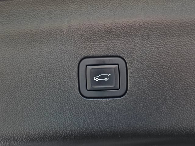 Used 2022 Buick Enclave Essence w/ LPO, Floor Liner Package FWD image 13