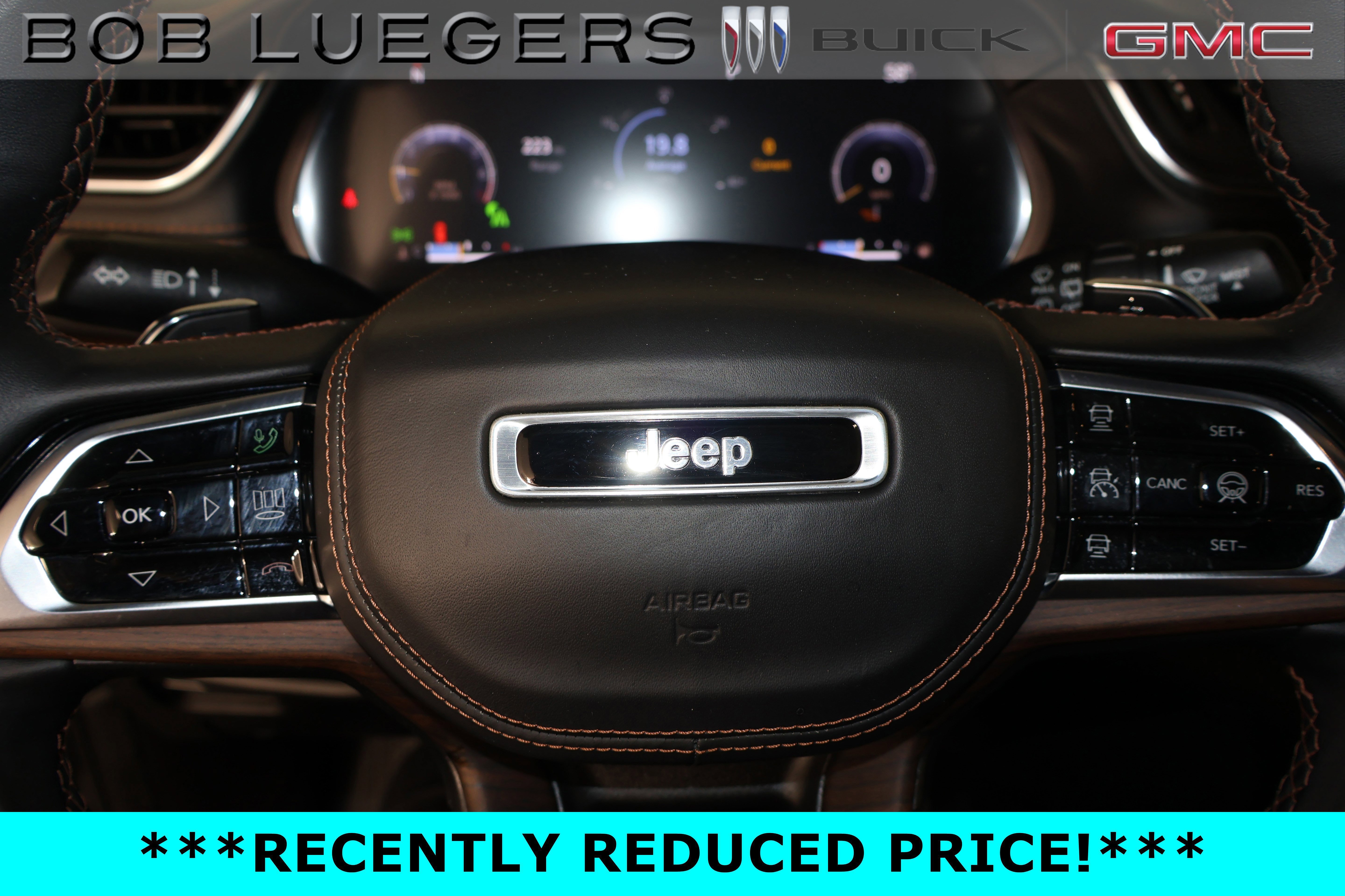 Used 2022 Jeep Grand Cherokee Summit w/ Adv Protech Group IV AWD/4WD image 31