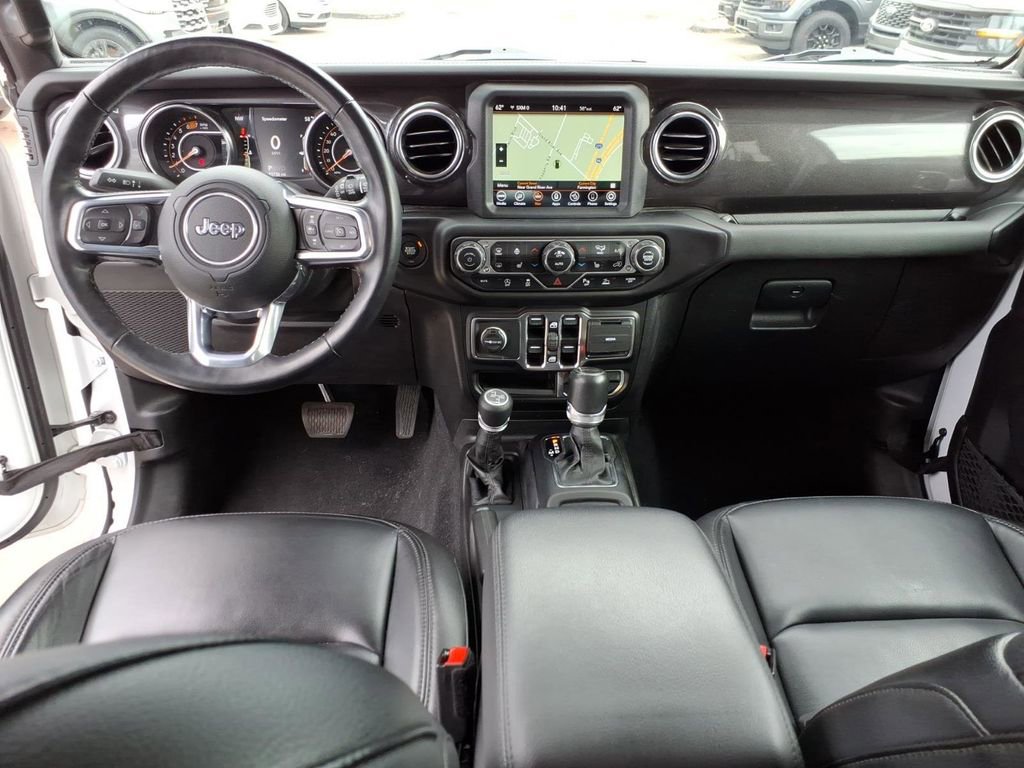 Used 2021 Jeep Wrangler Unlimited Sahara AWD/4WD image 12