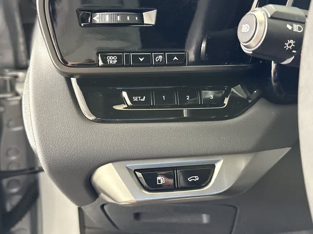 Used 2023 Lexus RX 350 AWD w/ Accessory Package (Z1) image 24