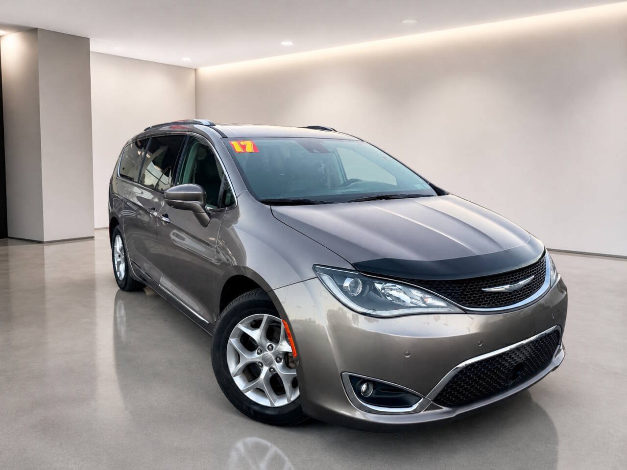 Used 2017 Chrysler Pacifica Touring-L Plus w/ Advanced Safetytec Group