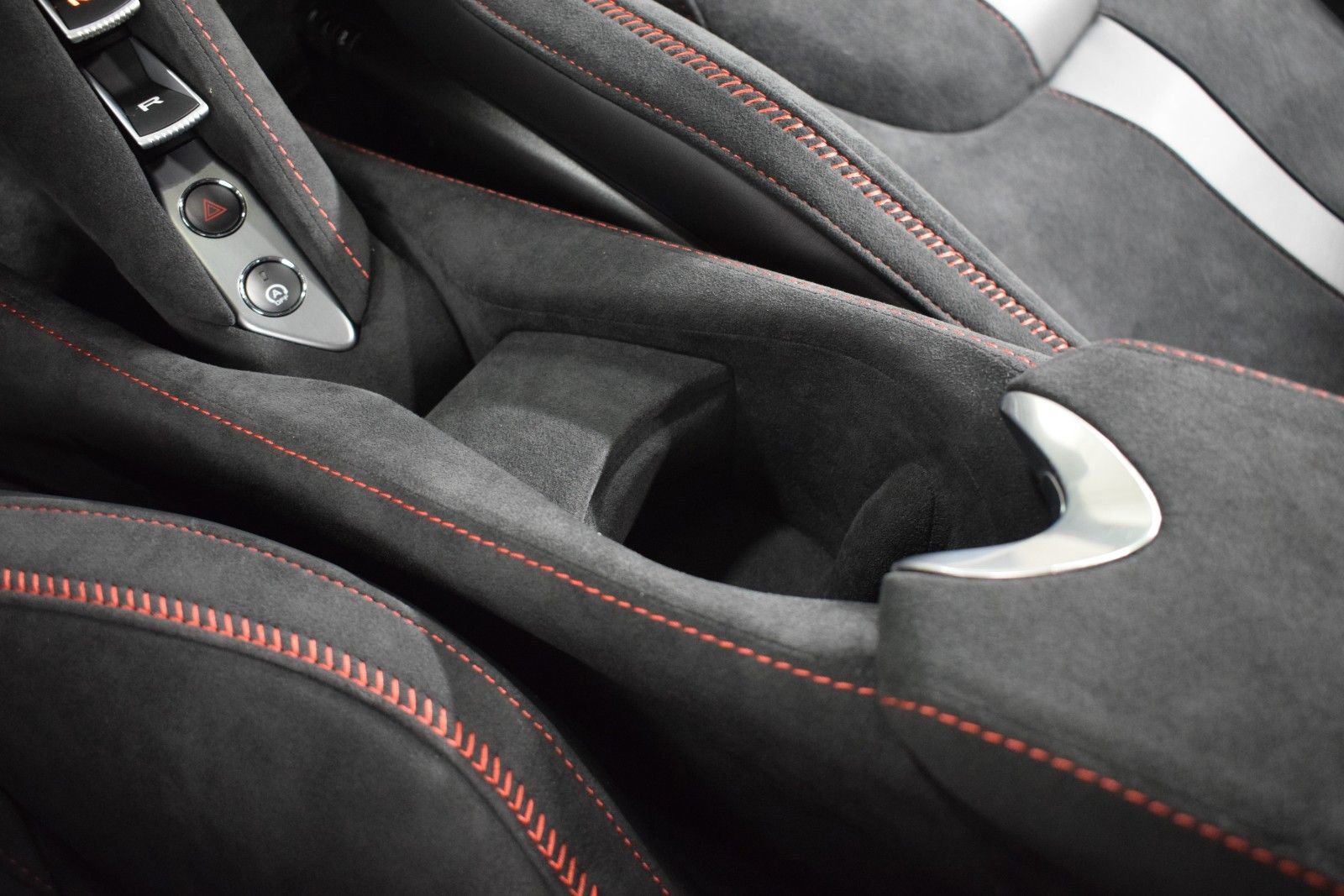 New 2026 McLaren 750S RWD image 36