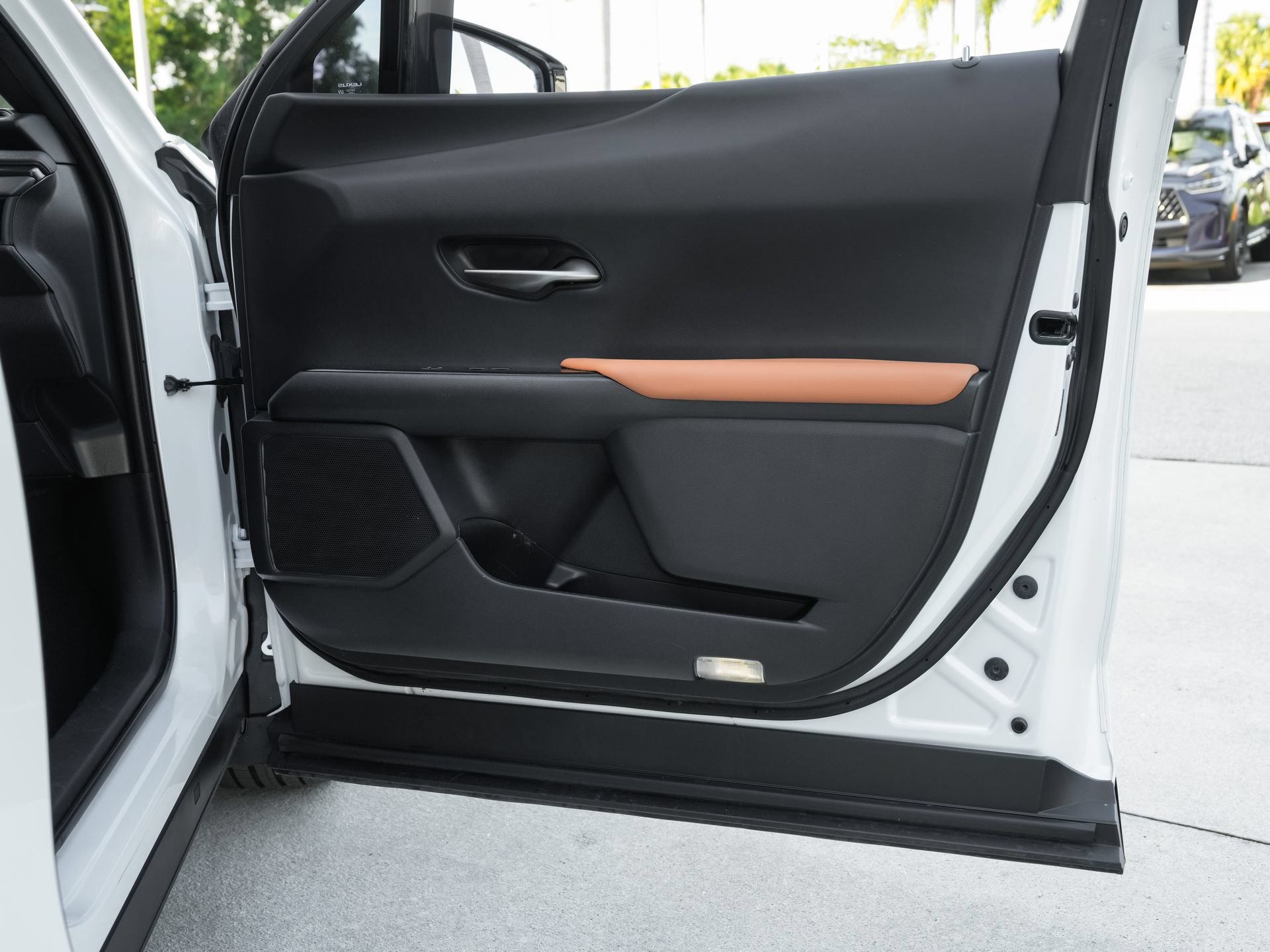 Used 2022 Lexus UX 250h w/ Premium Package AWD/4WD image 40