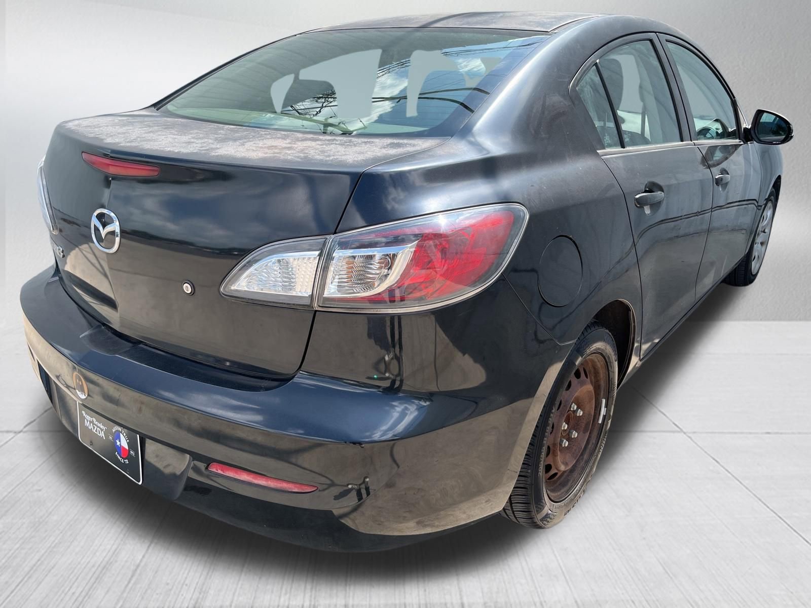 Used 2013 MAZDA MAZDA3 i SV FWD image 9