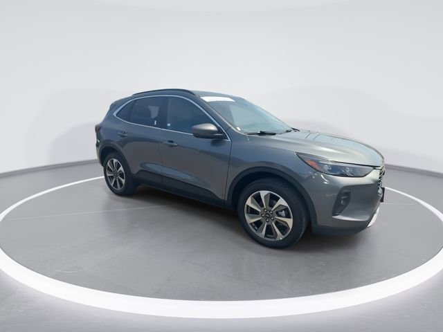 Used 2025 Ford Escape Platinum AWD/4WD image 2