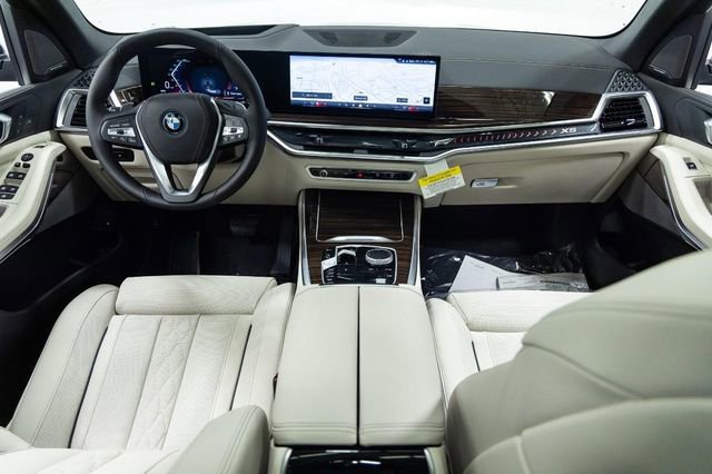 New 2026 BMW X5 xDrive50e image 23