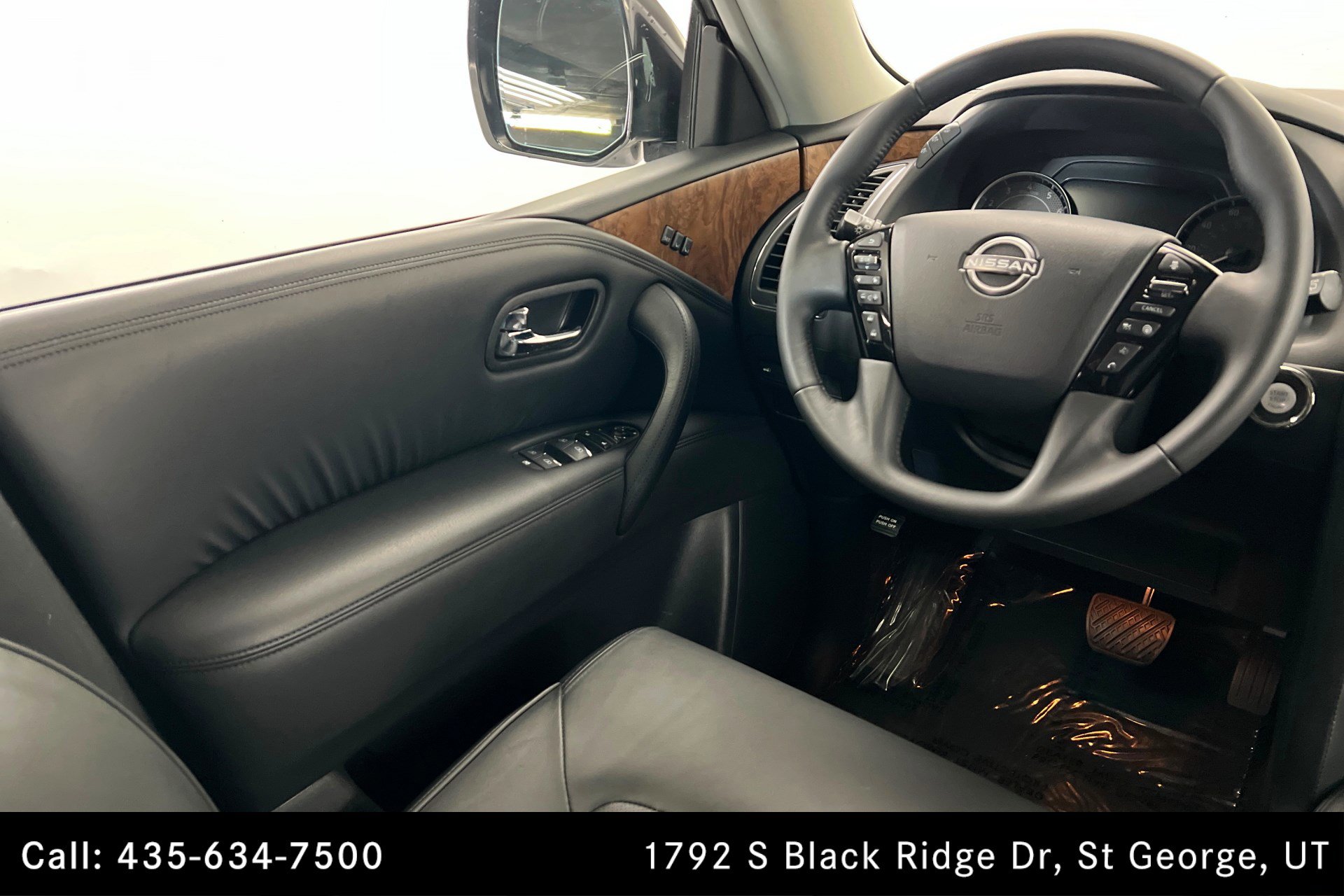 Used 2022 Nissan Armada SL w/ Captain's Chairs Package AWD/4WD image 11