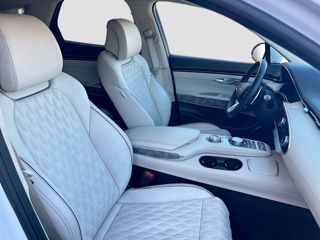 Used 2025 Genesis GV70 3.5T Sport w/ Sport Advanced Package image 30