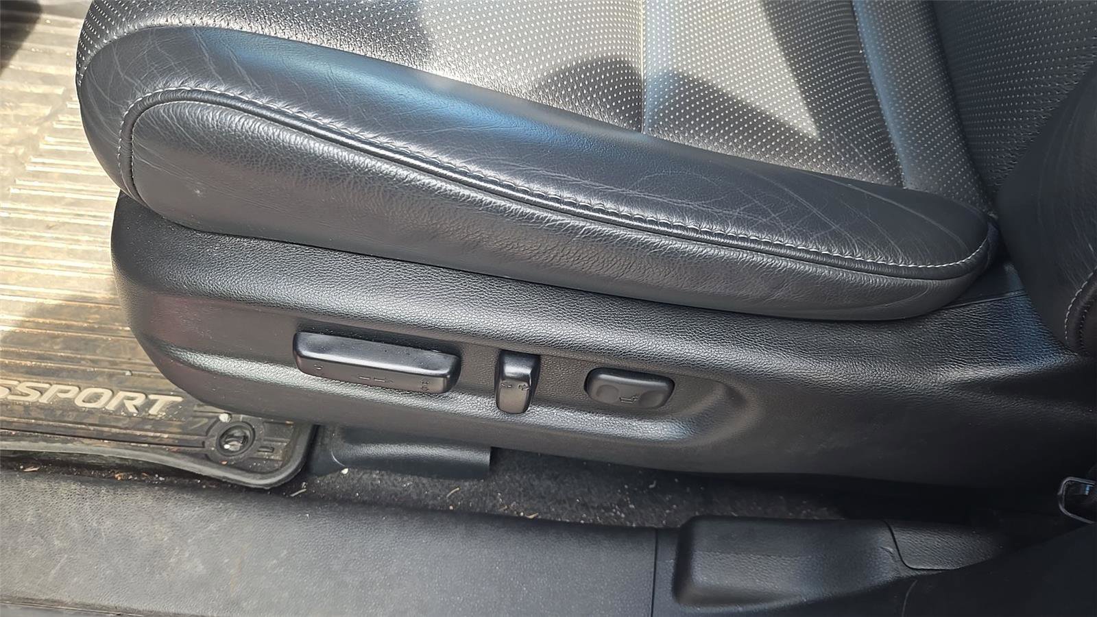 Used 2023 Honda Passport EX-L image 14