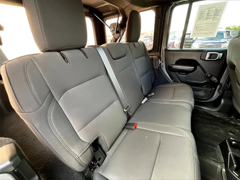 Used 2021 Jeep Wrangler Unlimited Sport image 15