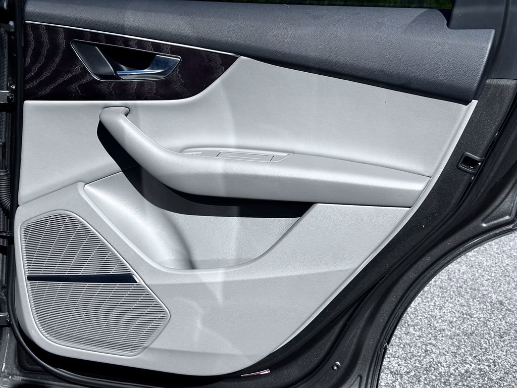 Used 2021 Audi Q7 2.0T Premium Plus w/ Premium Plus Package image 36