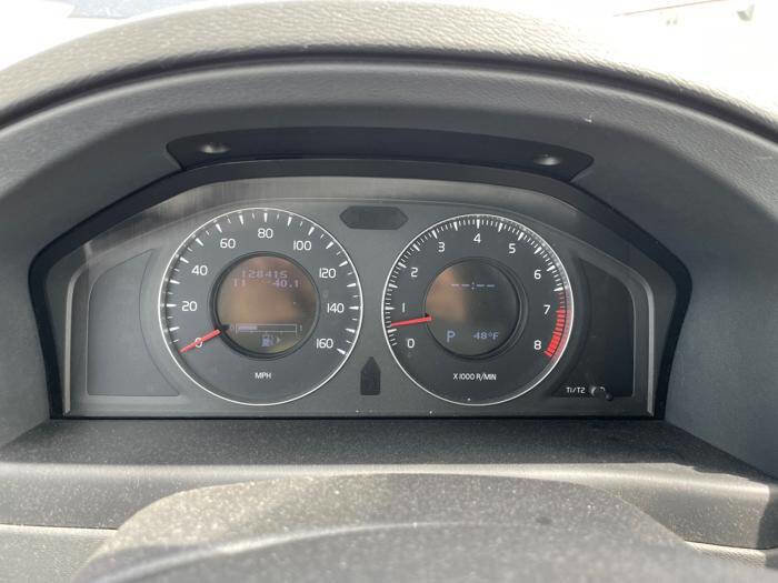 Used 2008 Volvo XC70 3.2 image 38