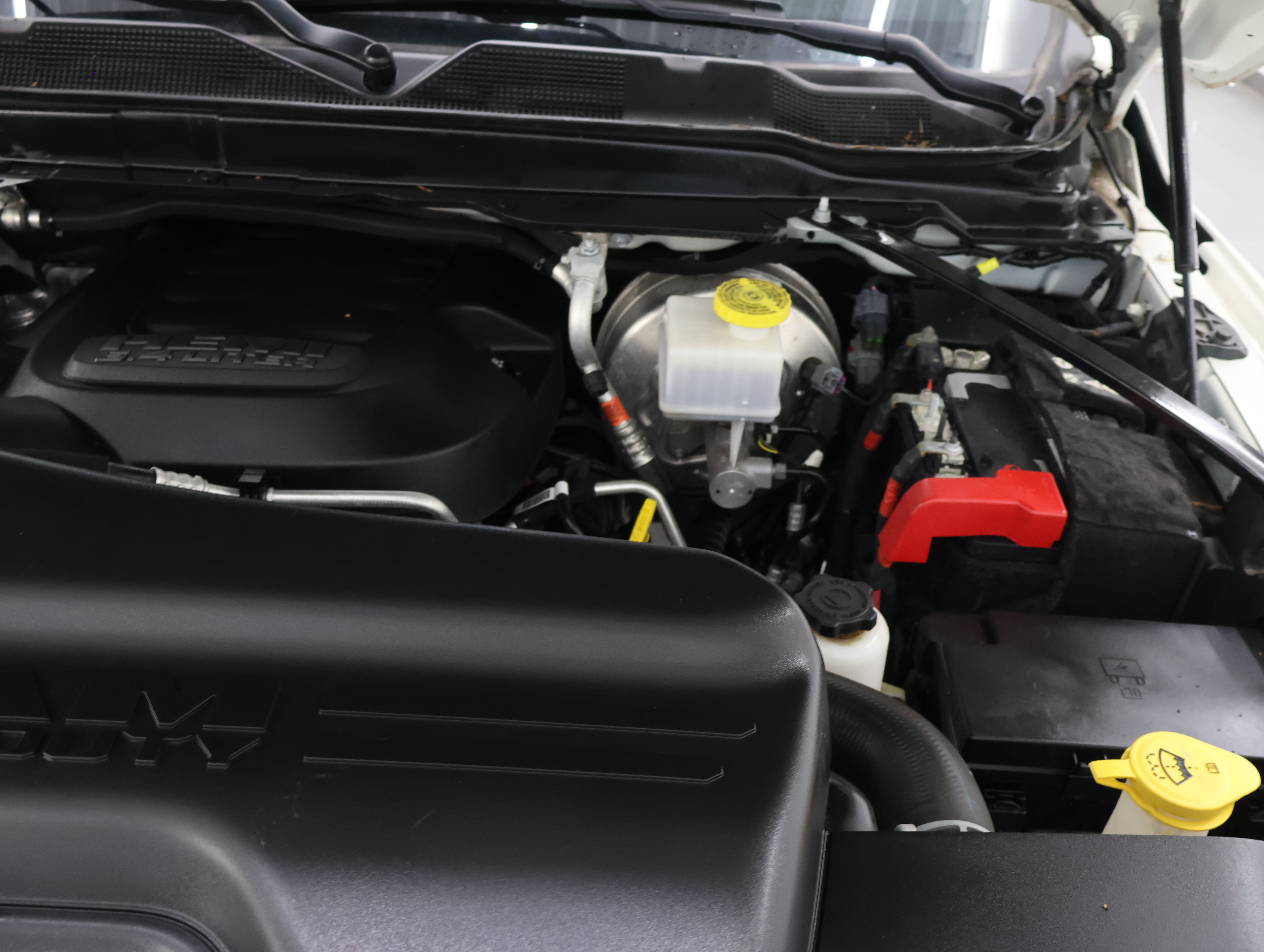 Used 2022 RAM 2500 Laramie w/ Night Edition AWD/4WD image 18