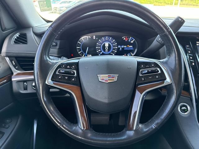 Used 2019 Cadillac Escalade Premium Luxury w/ Escalade Sport Edition image 17