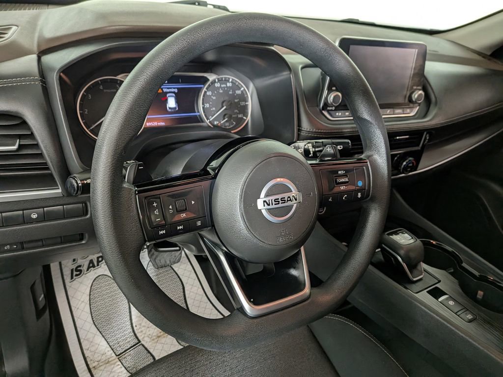 Used 2021 Nissan Rogue SV image 19