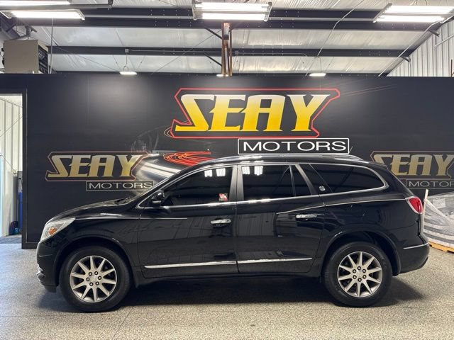 Used 2017 Buick Enclave Leather FWD image 3
