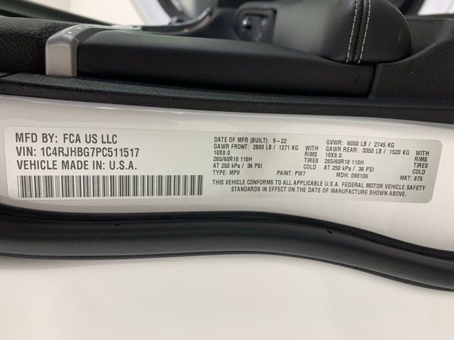 Used 2023 Jeep Grand Cherokee Limited image 38